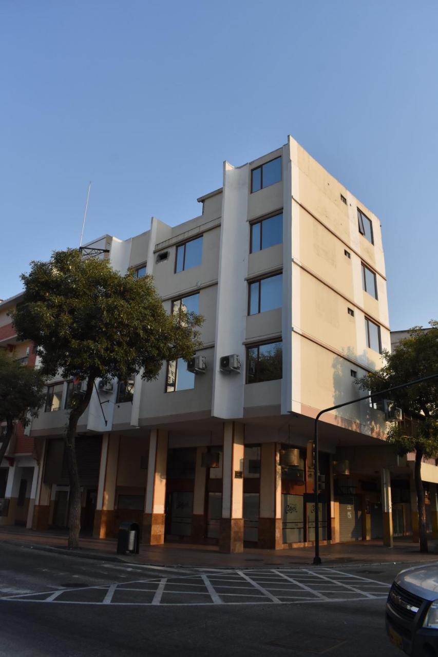 Bonanza Hotel *